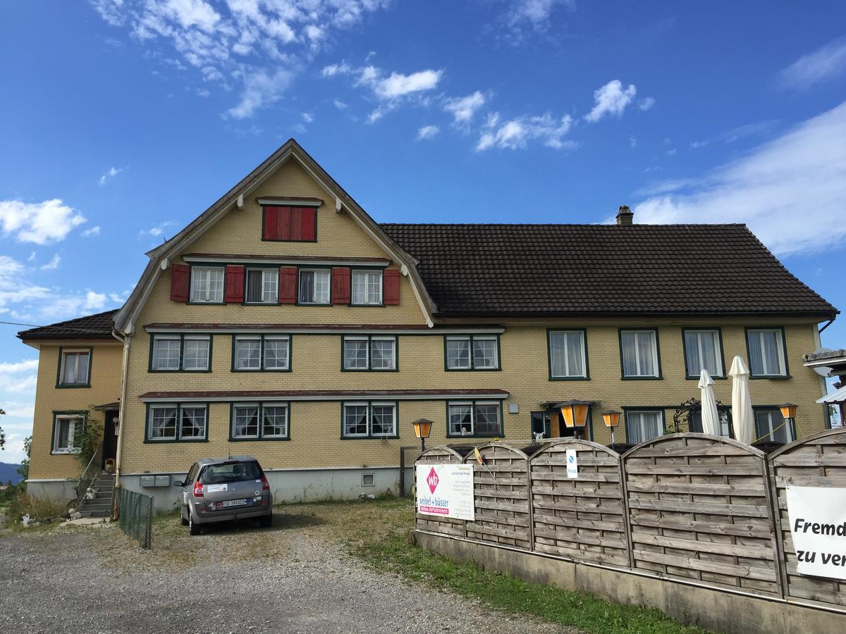 Bed and Breakfast Wohlfuehloase Fuer Mensch Und Hund Uzwil Esterno foto